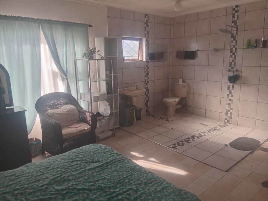 To Let 4 Bedroom Property for Rent in Buffalo Flats Eastern Cape